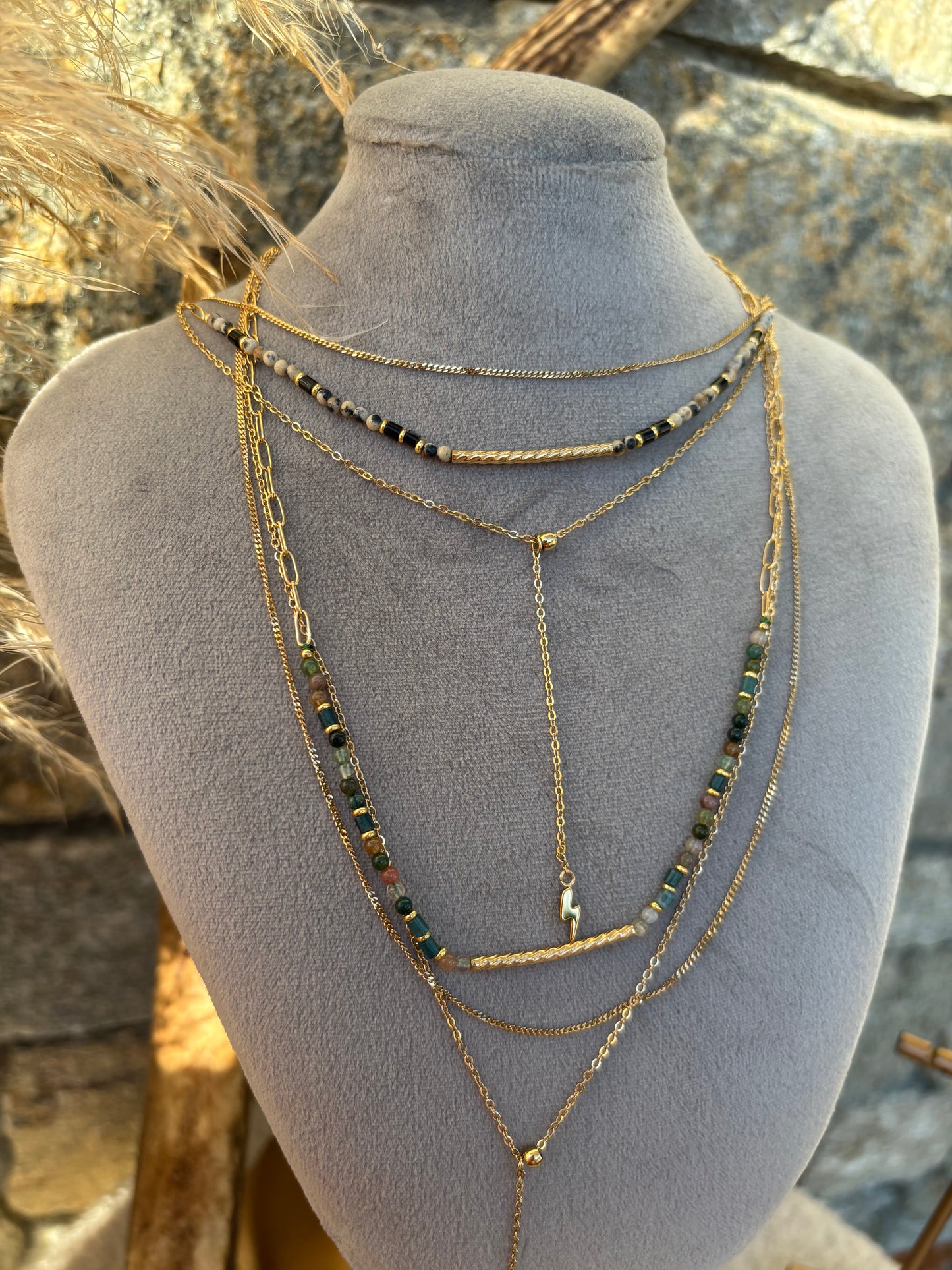 Collier multi-rangs