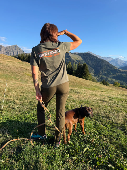 Tee-Shirt MUM OF A HUNTRESS