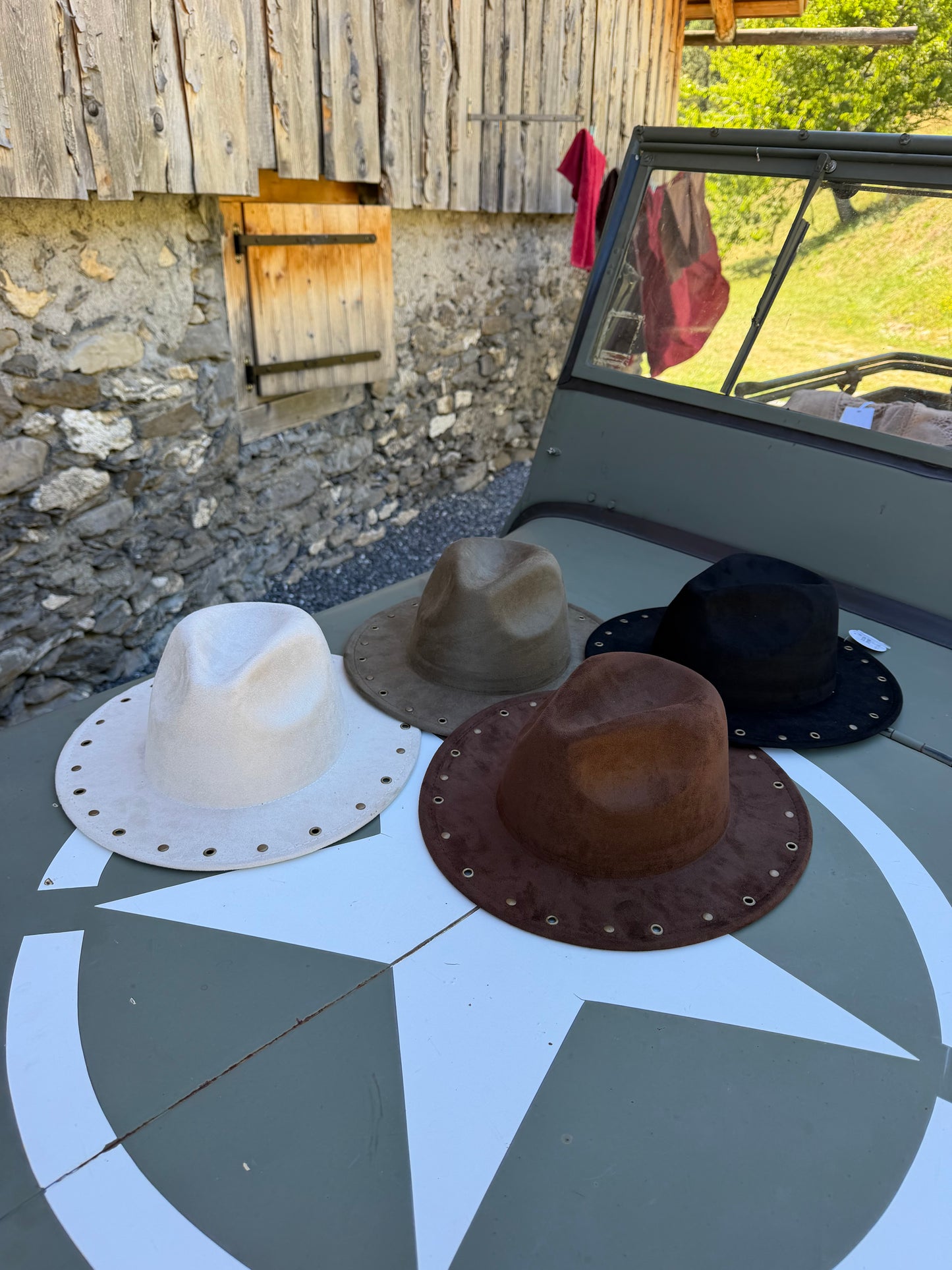 Chapeau CLOUTÉ