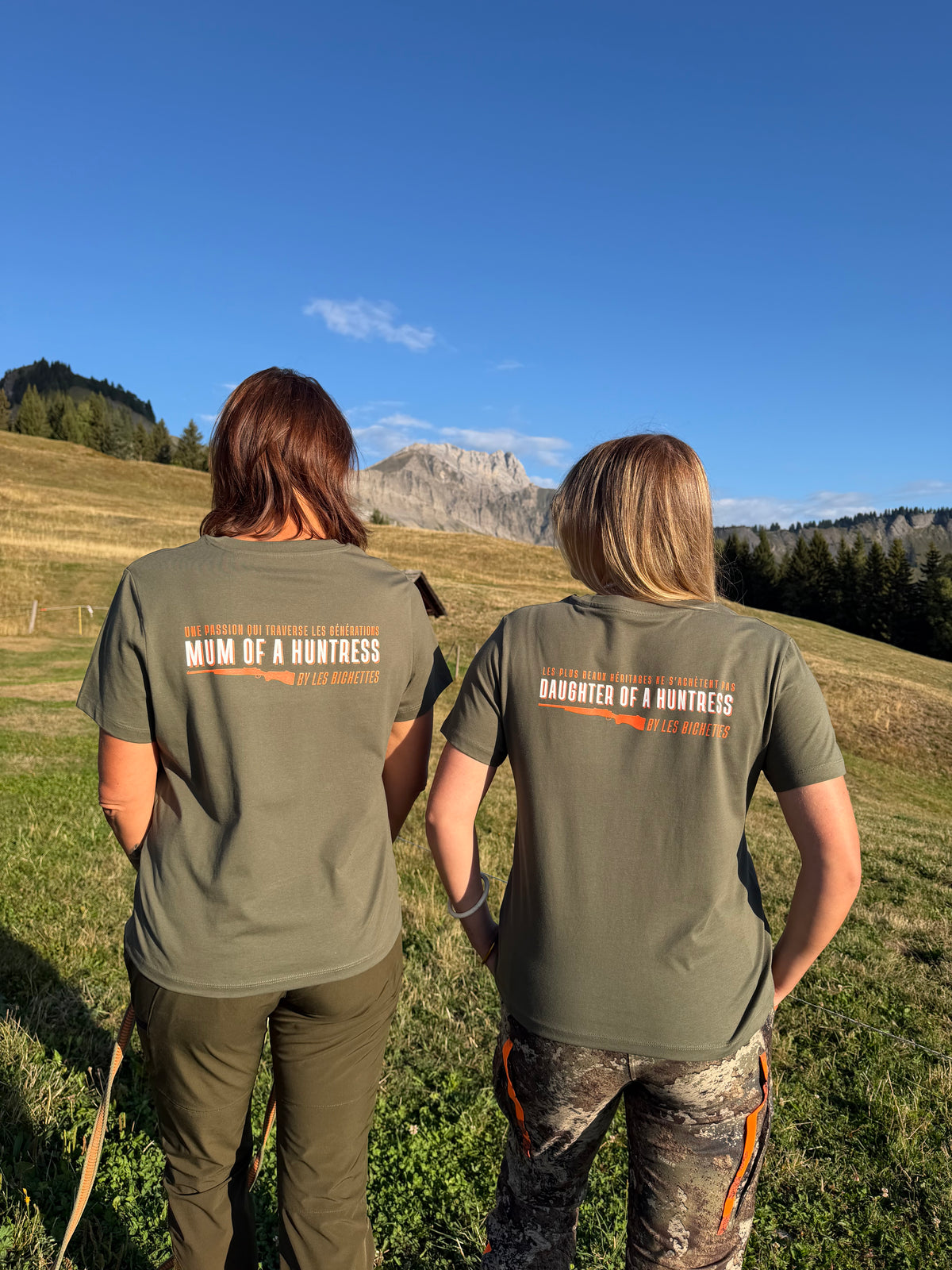 Tee-Shirt DAUGHTER OF A HUNTRESS