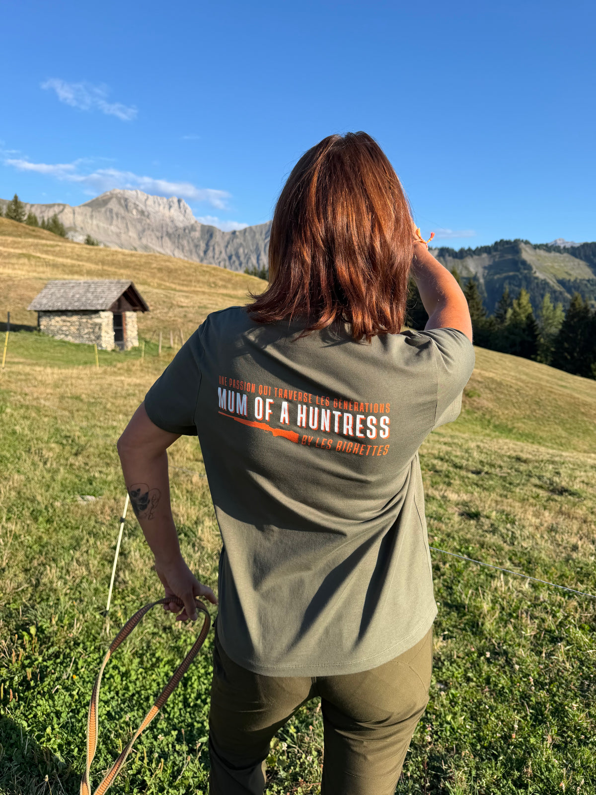 Tee-Shirt MUM OF A HUNTRESS