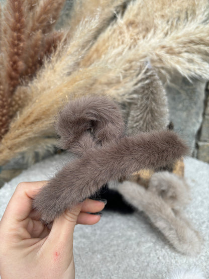 Pince à cheveux moumoute