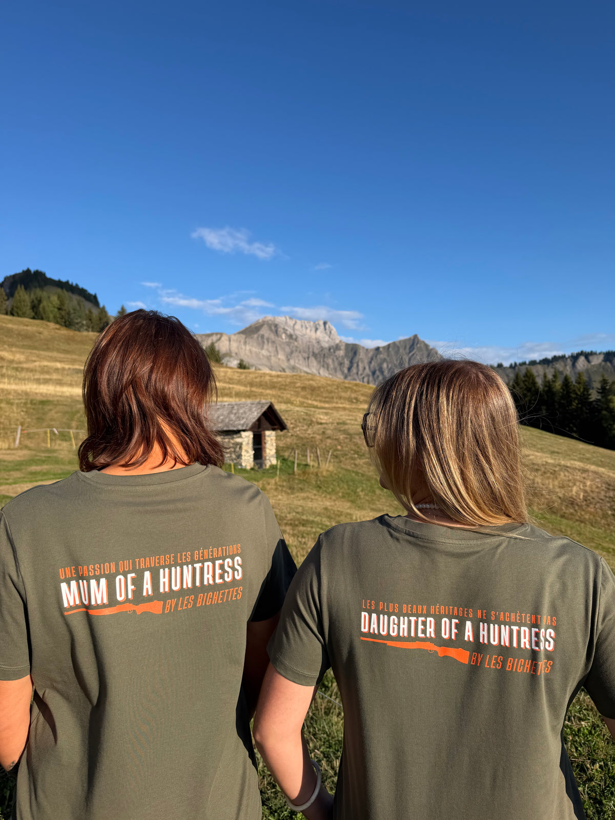 Tee-Shirt DAUGHTER OF A HUNTRESS