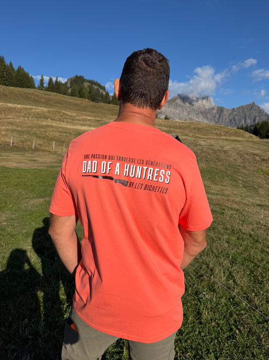 Tee-Shirt DAD OF A HUNTRESS
