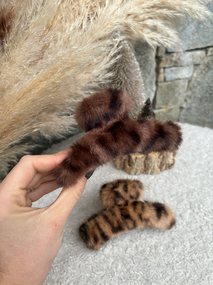 Pince à cheveux moumoute