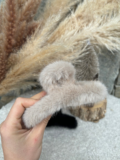 Pince à cheveux moumoute