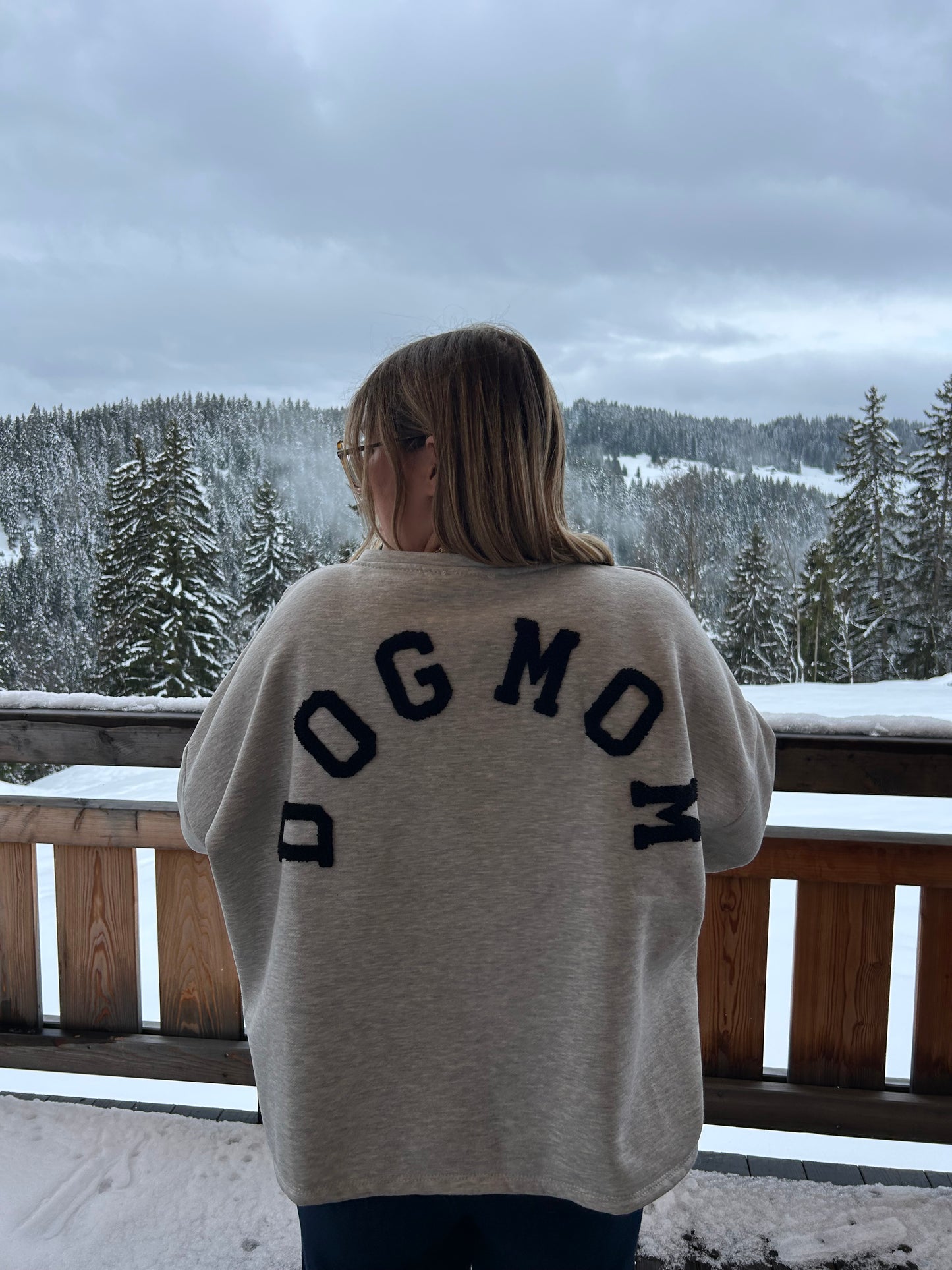 Sweat DOG MOM