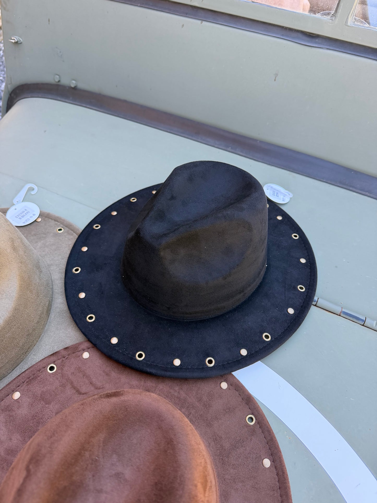 Chapeau CLOUTÉ