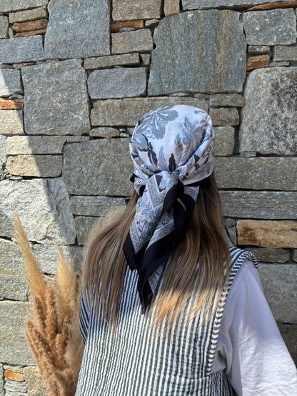 Carré de soie FLEUR