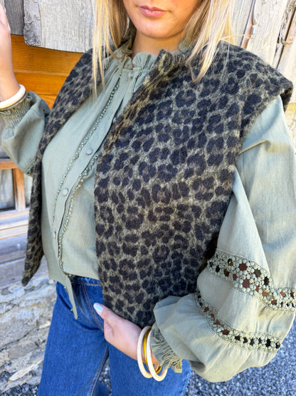 Gilet sans manches LOUNA léopard  🇮🇹